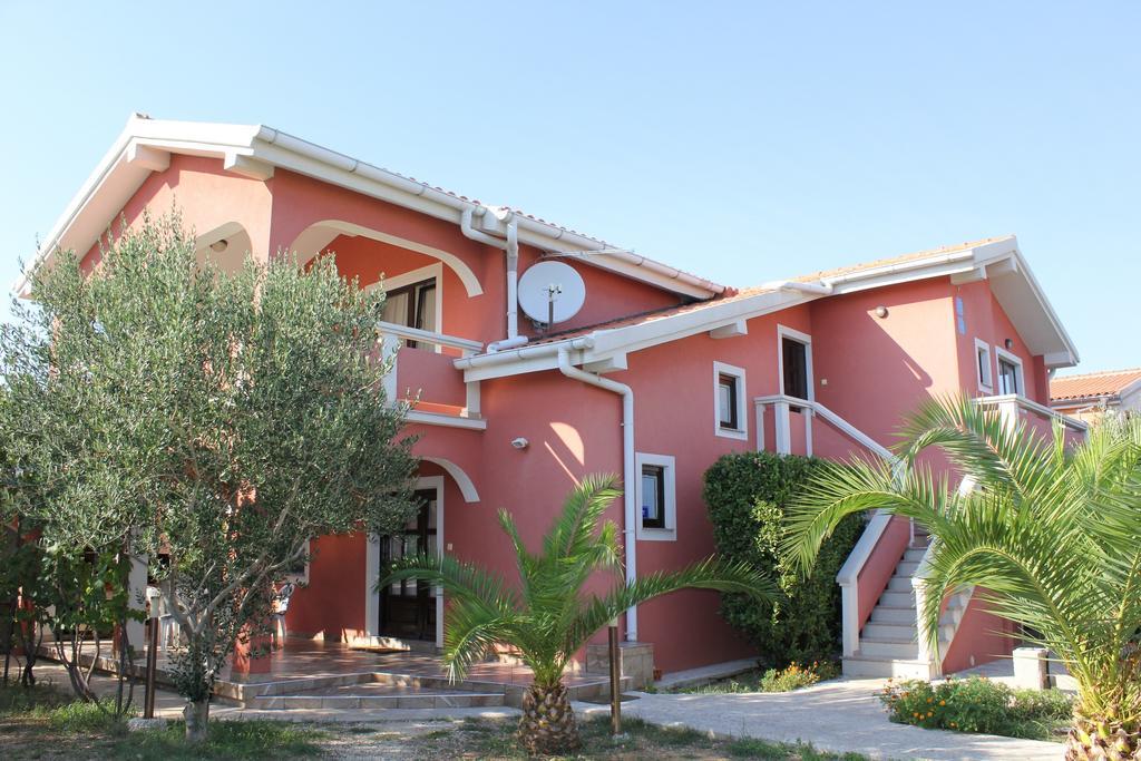 Apartments Puskaric Vir Exterior foto